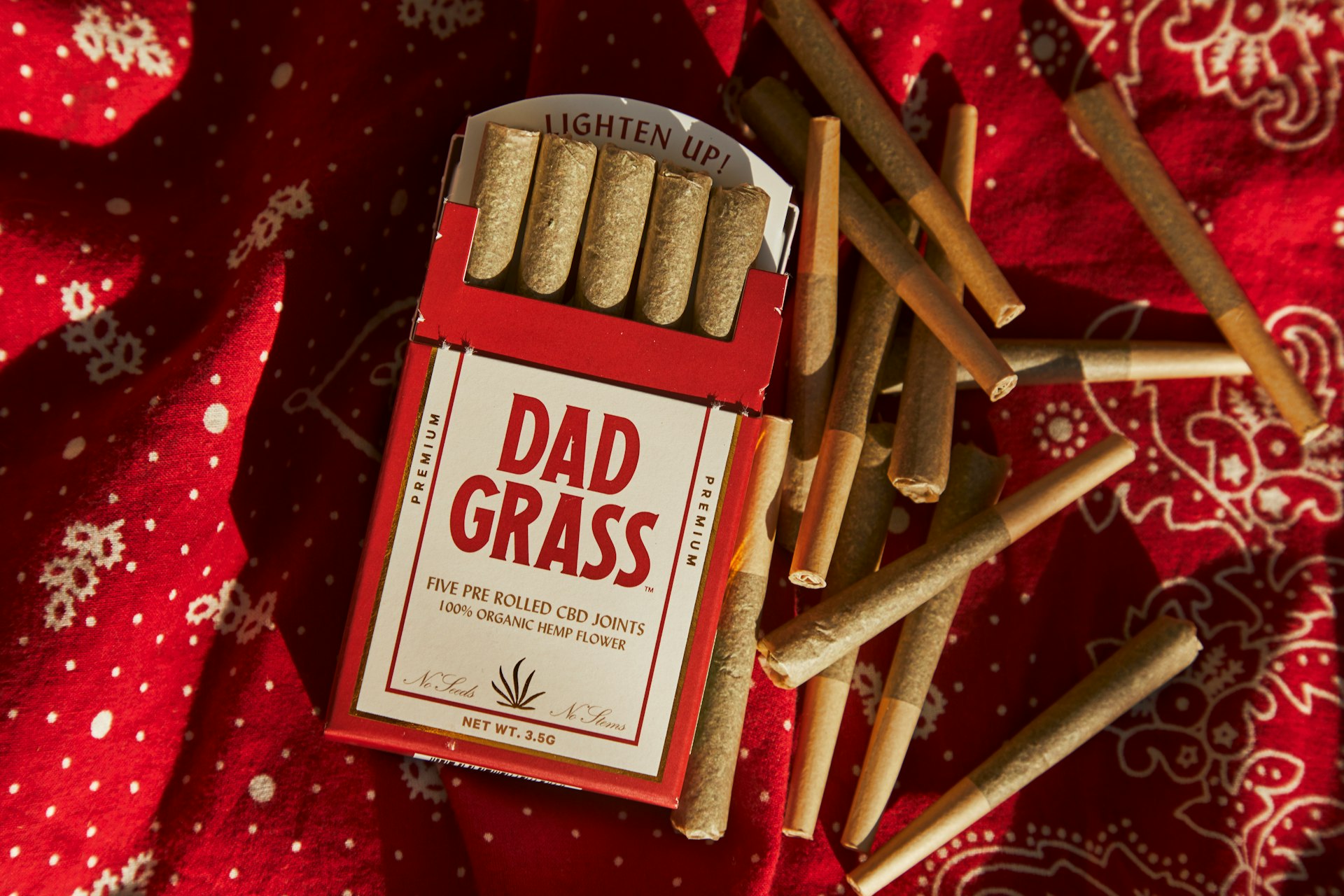 red and white cigarette sticks